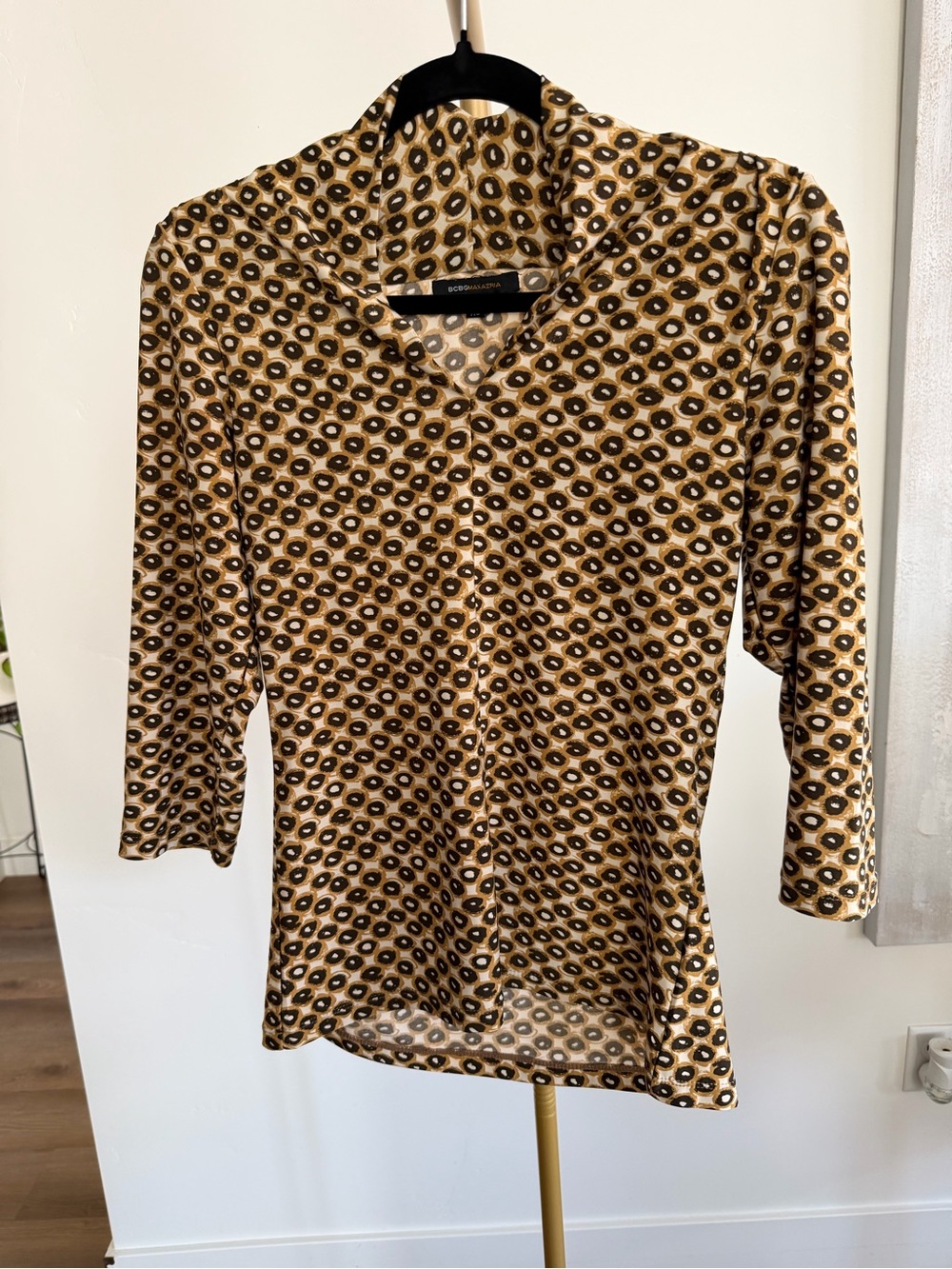 339. BCBGMaxAzria Mustard and Black Geometric Long Sleeve Tee